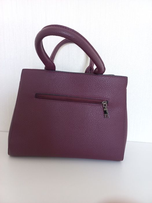 Сумка от бренда Michael Kors