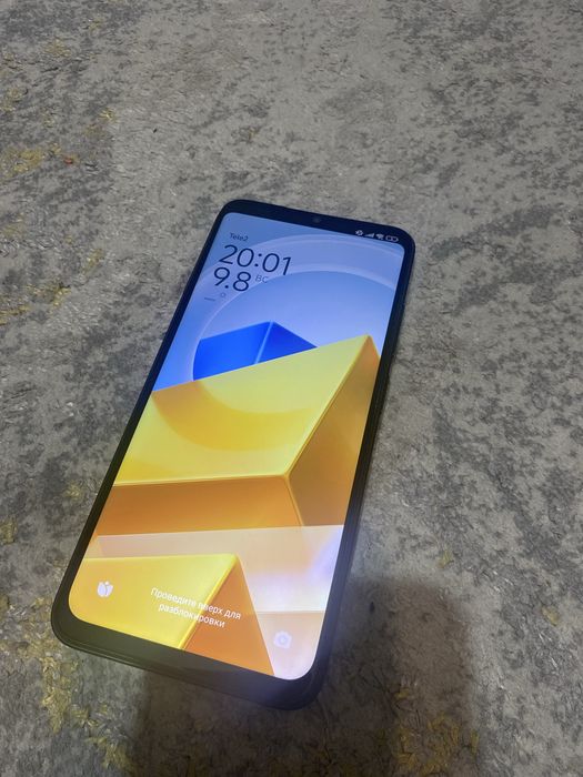 Продам телеФон poco m5