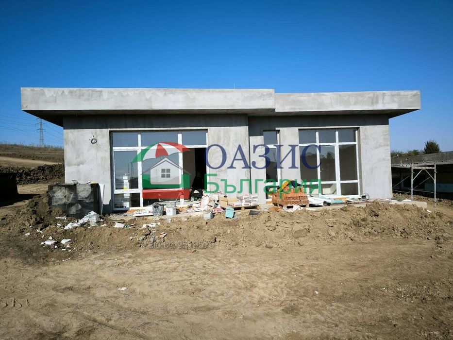 Нова къща във вилно селище близо до Бургас, с. Черни Връх, 130 кв м и двор 400 кв м,