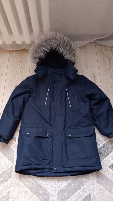 Продам куртку на мальчика