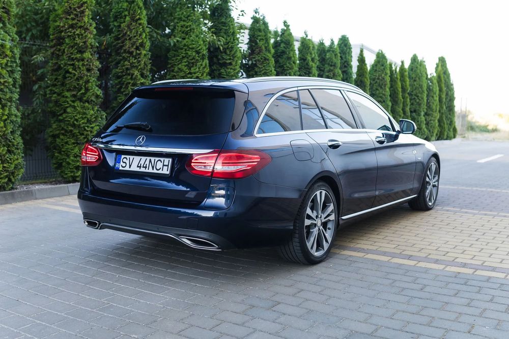 Mercedes-Benz C 350e, Burmester, Camere 360, Distronic, Full LED ILS, TVA deductibil