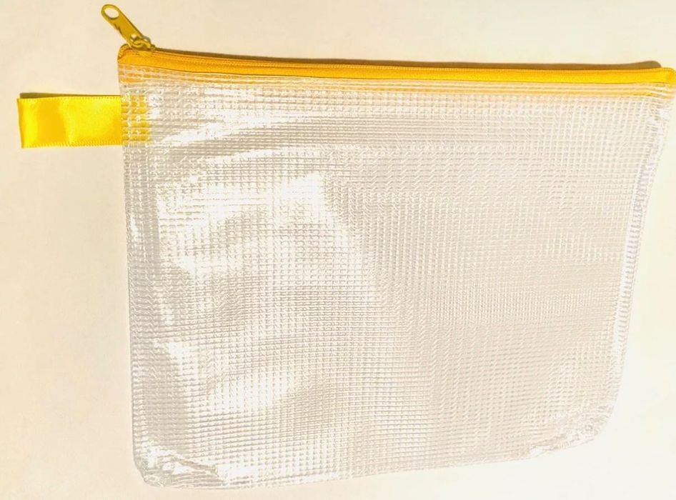 Прозрачен Несесер с Цип Аксесоари
