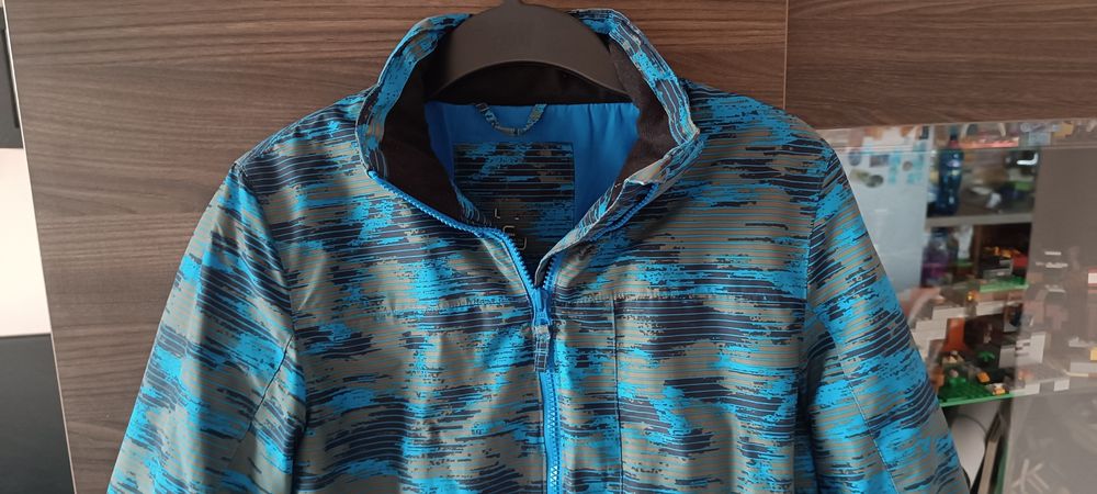 Зимно Спортно яке. Подходящо за ски. За 12-14 години и до 158смм