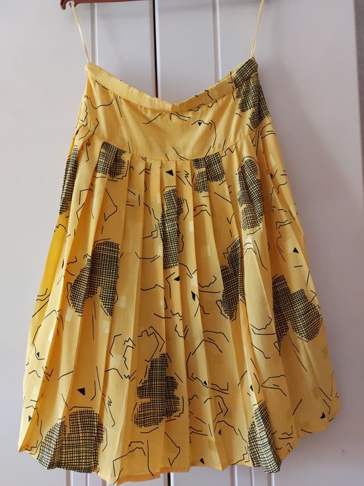 Женский костюм яркий