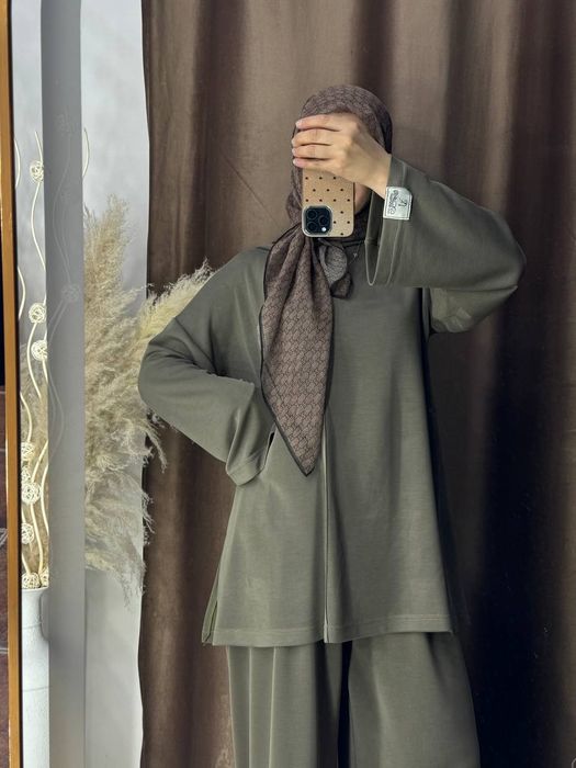 Kuzgi ayollar dvoykasi, kapyushonlik