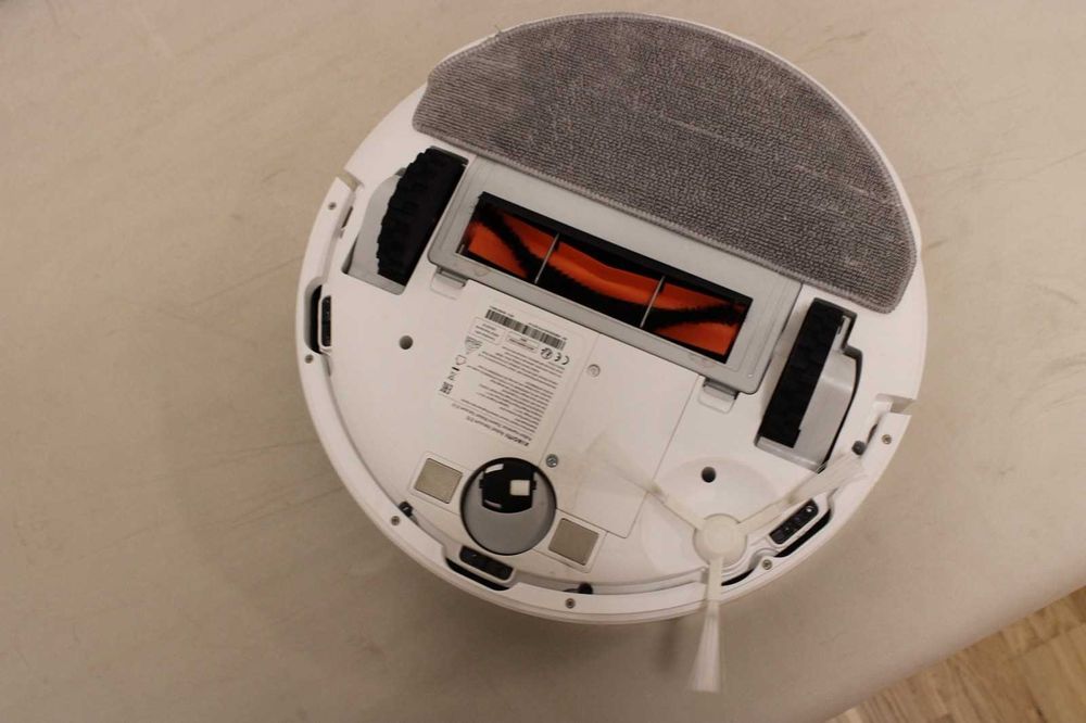 Прахоскукачка-робот Xiaomi