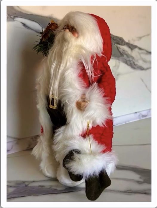 Дед Мороз и Снегурочка под елку