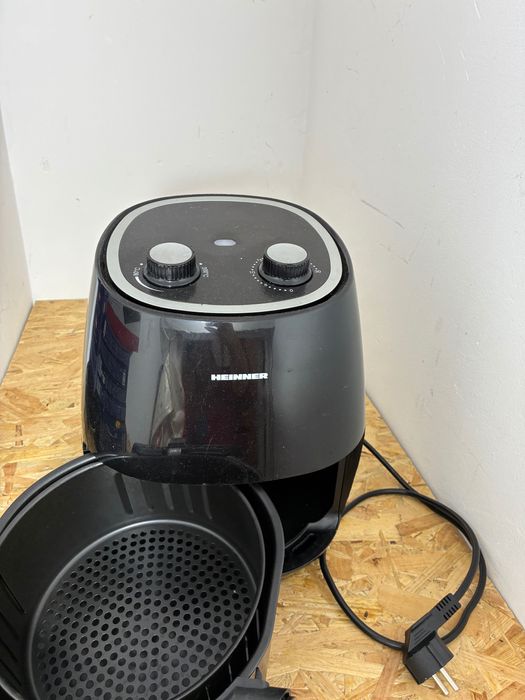 Friteuza cu aer cald