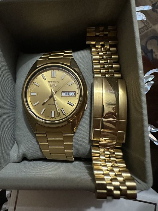 Часовник Seiko 5
