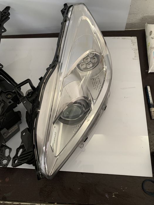 Far Peugeot 508 xenon led adaptiv st/dr IMPECABIL