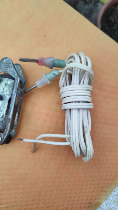 Lampa auto tip clemă de parcare 12 V   epocă