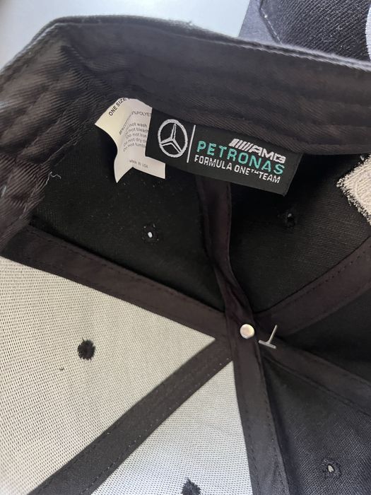 Кепки от мерседес