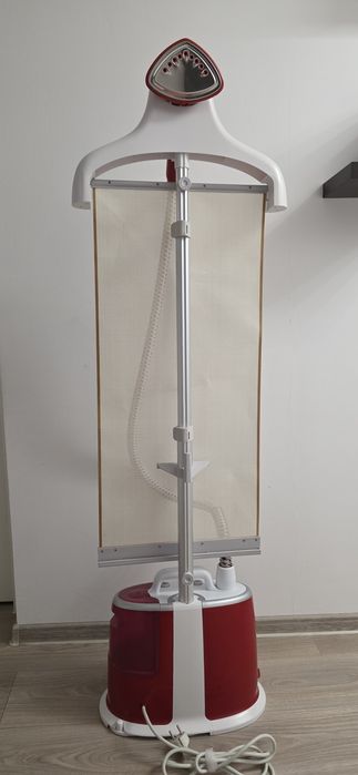 Aparat de călcat vertical Tefal