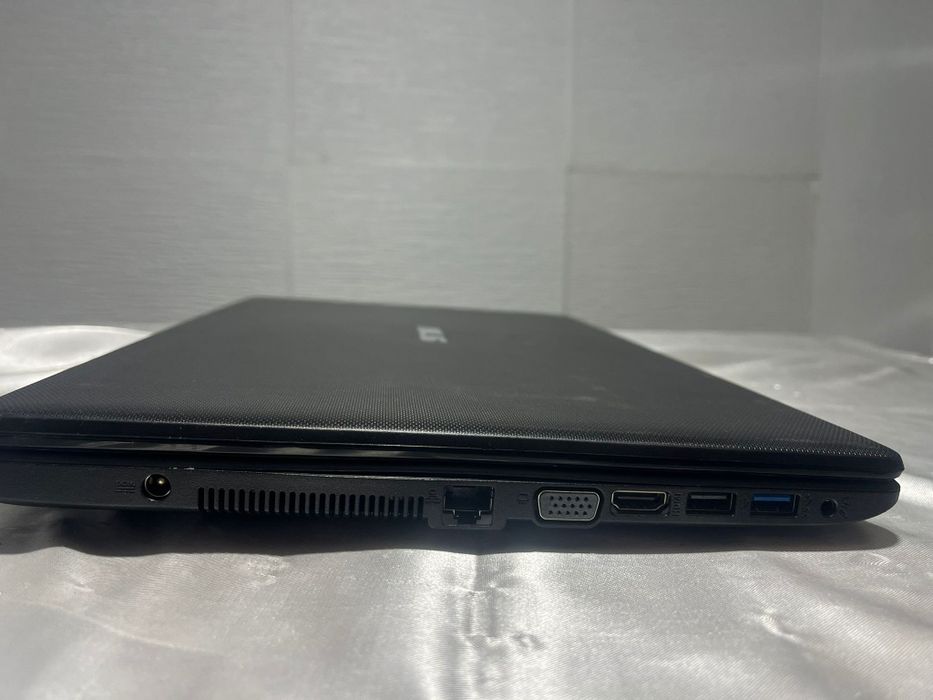 Vând laptop x551c stare bună