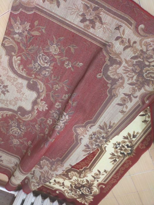 Продается ковёр 2*3