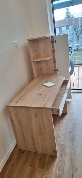 Birou cu dulap Mömax