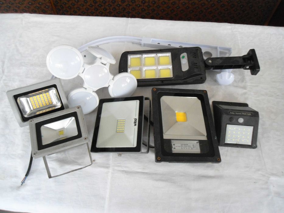 Лот LED лампи/за части/