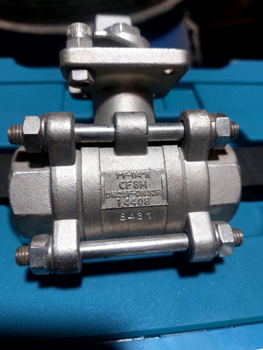 Продам кран шаровый