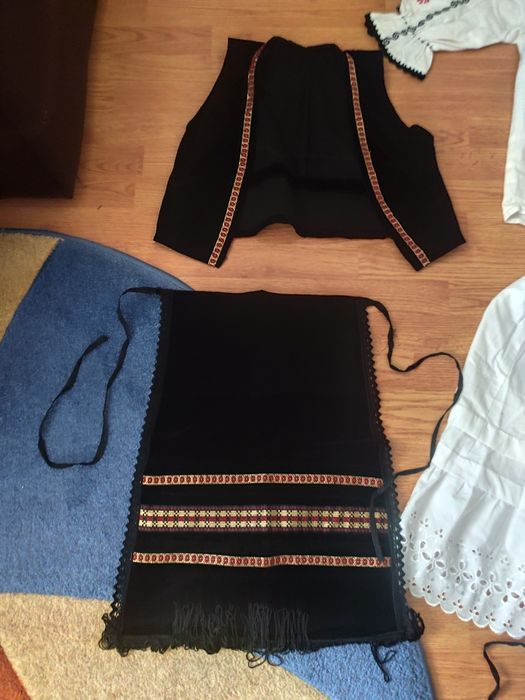 Costum traditional Femei / fete