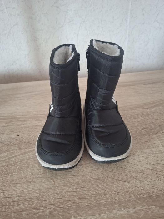 Детски ботуши 23 и 25