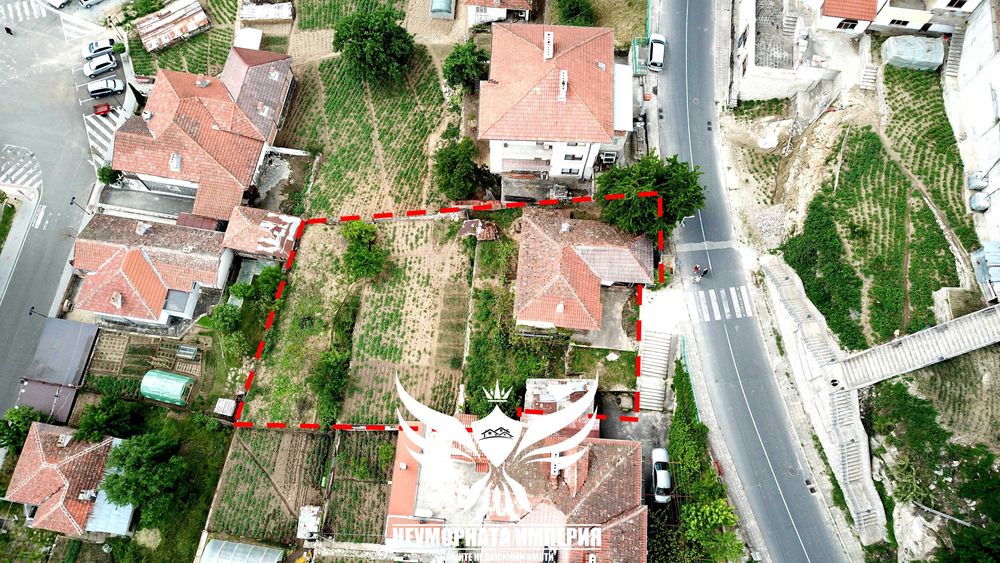 Двуетажна вила/къща 208РЗП с 900кв.м. двор село Баните обл.Смолян