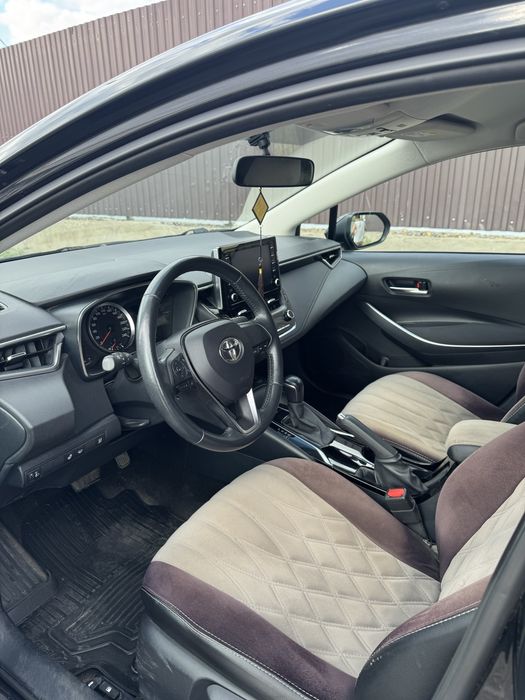 Продам Toyota Corolla 2021 года