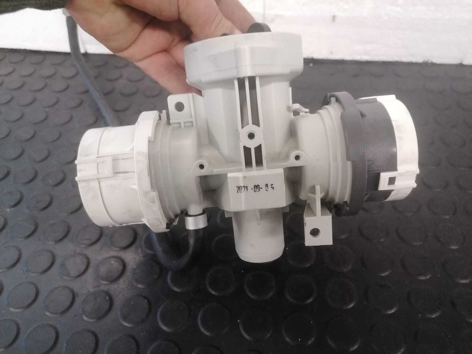 Pompa evacuare masina de spalat LG EAU64082901 cod / C165