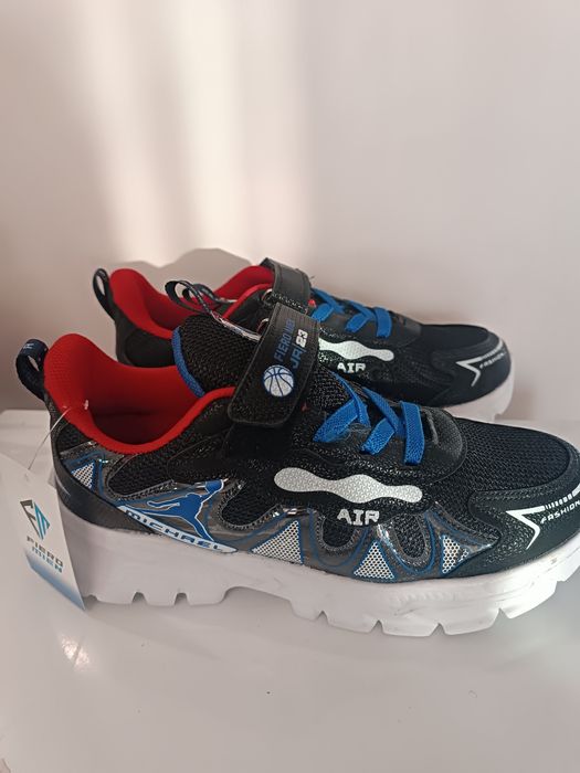 Нови детски маратонки