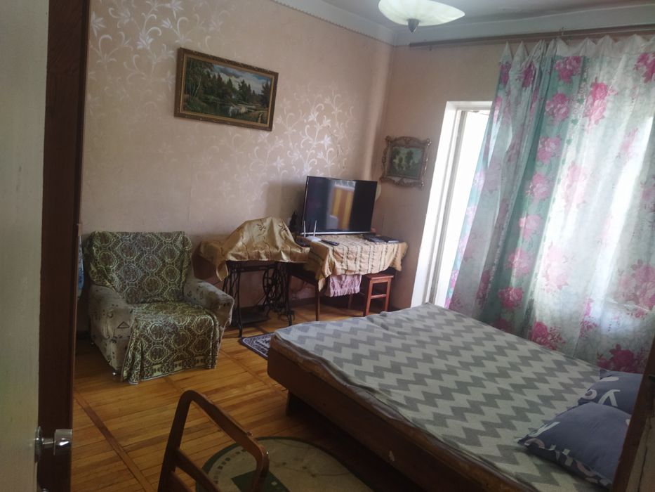 Продаётся 2-х комнатная квартира