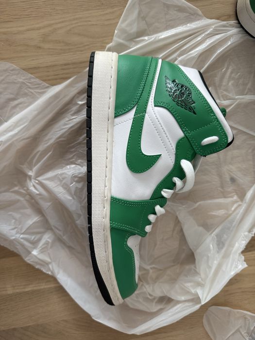 Jordan 1 Mid Lucky Green
