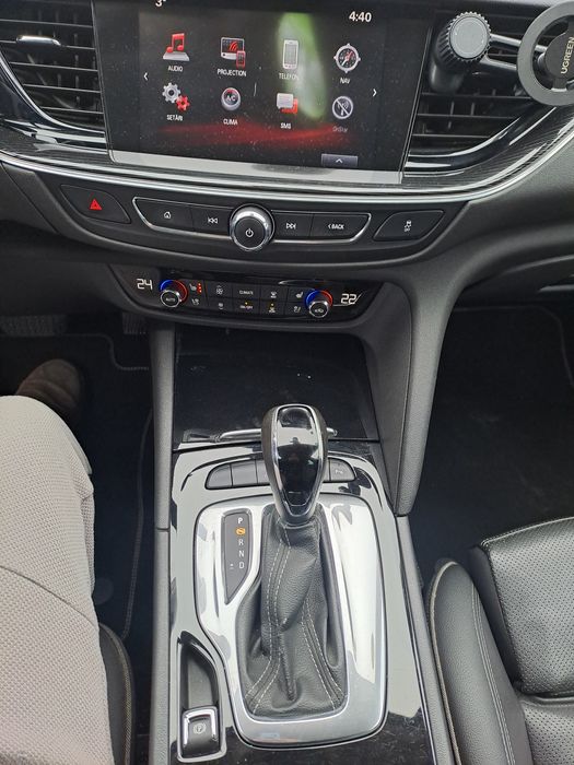 Vând opel insignia 2018