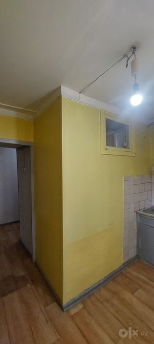 1 ком. квартира, 1/1/2 (1 этаж). Спутник 5 (Сергели). Дом деревянный.
