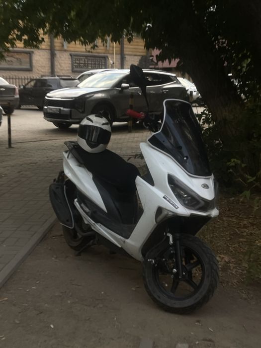 макси скутер MVXI Jilang