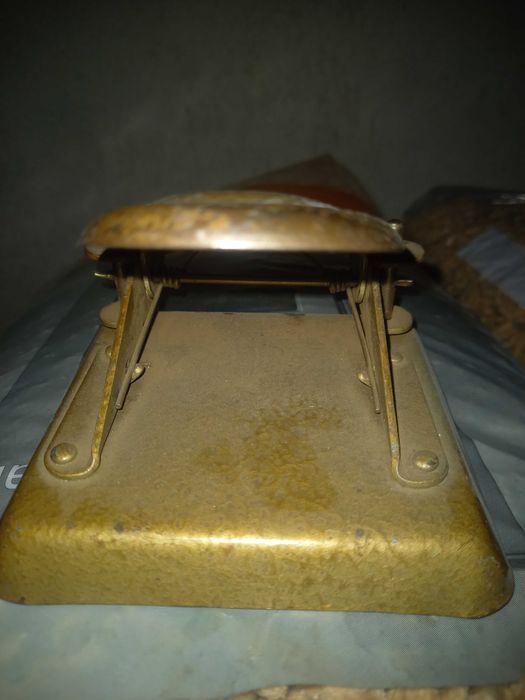 Метален перфоратор за хартия оригинален