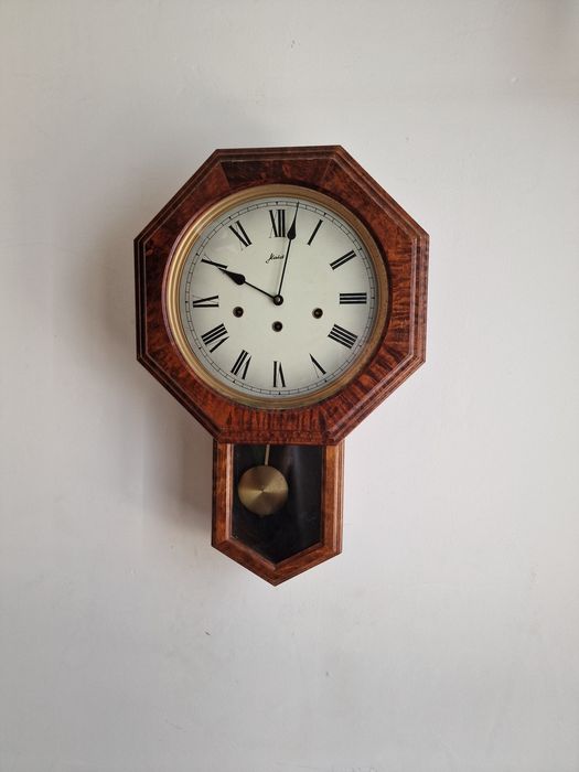 Настенные часы из Германия