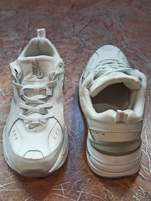 Кроссовки Nike (новые)