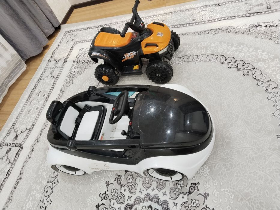 Срочно продается по 5000 машмнки работает ,только зарядчики надо  нах