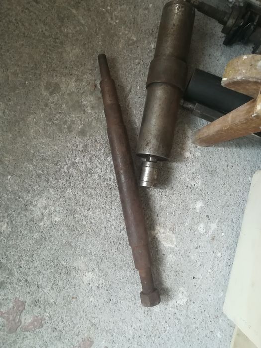 Части  за струг. Зъбни колела винтове.