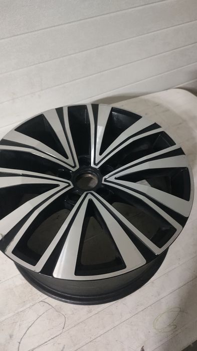 Janta R18 Volkswagen arteon R18