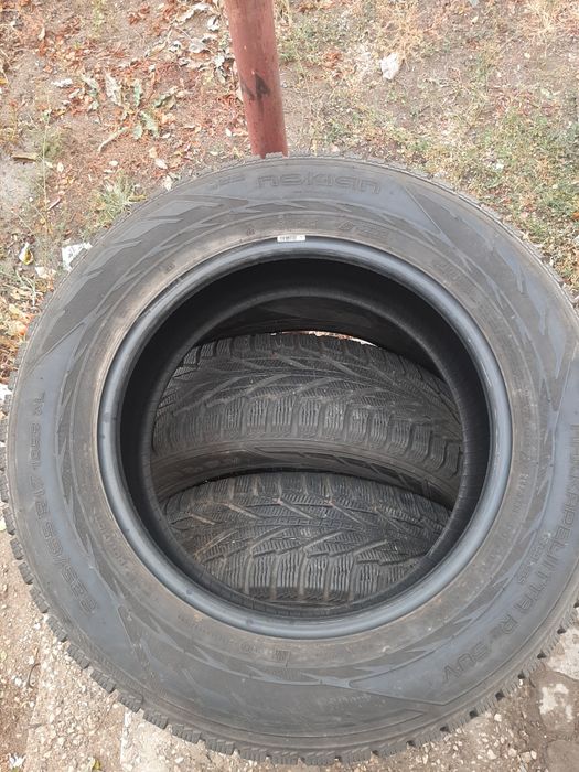 Продам шины 225/65/17 нокиа