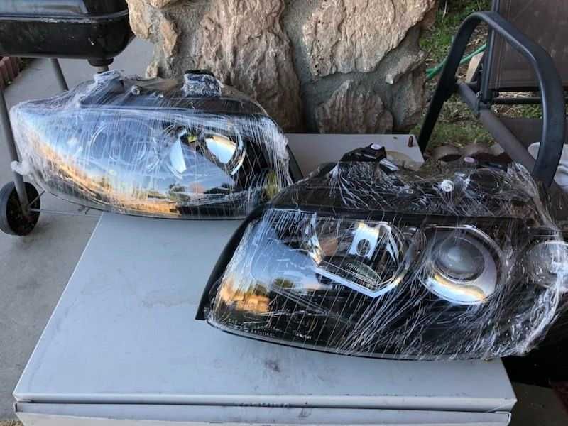 Фарове с4 б6 Ци ксенон