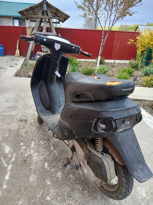 Vând  scuter piaggio zip