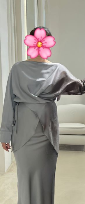 Платье парадное серое