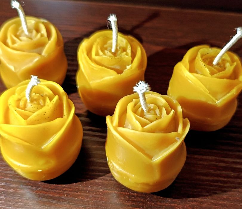 Свещи от чист пчелен восък