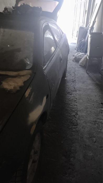 Продам Mazda 323