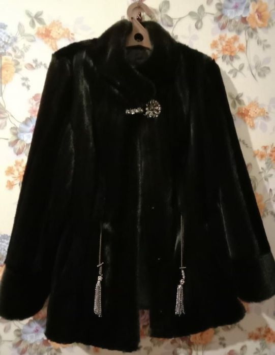 Продам шубу зимнюю