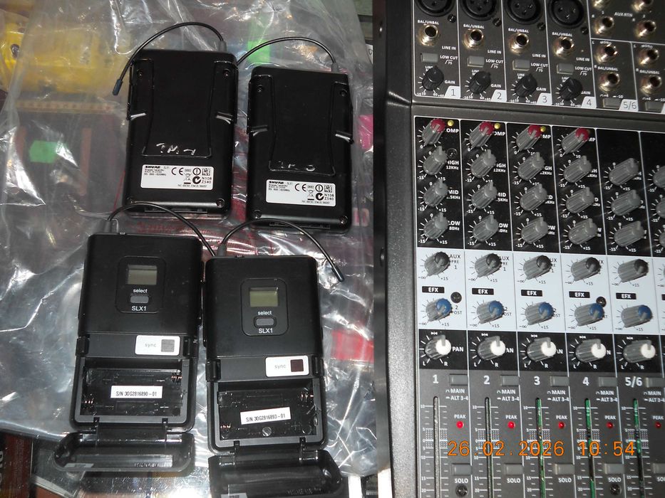 Shure Slx1+Phonic AM 1204FX-USBR