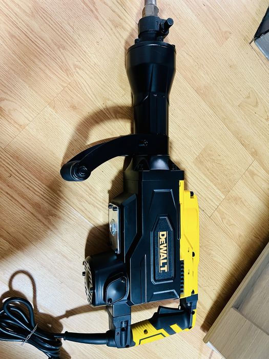 Ciocan demolator dewalt b5g 1690t 3800w 1850bpm USA