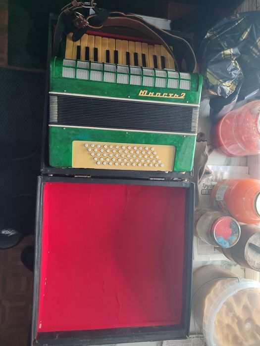 Продам аккордеон.  торг есть на месте