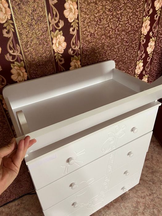 Продам детский кровать и комод